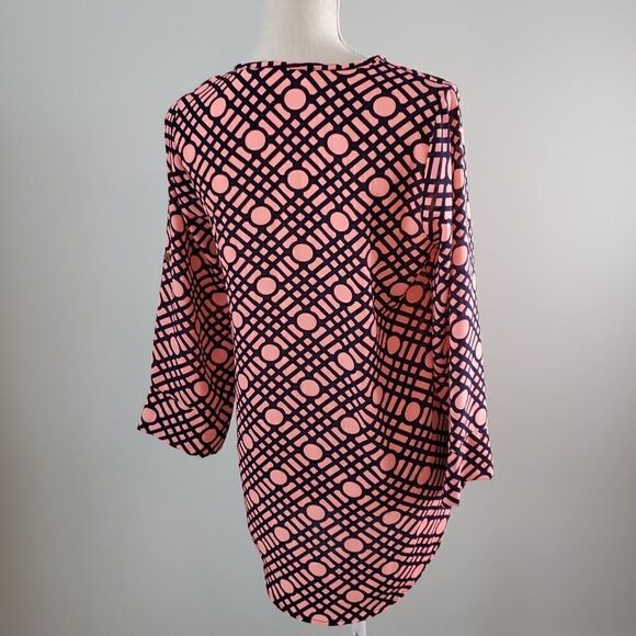 PEACH LOVE CALIFORNIA NECK WOMEN'S SHIRT SIZE SMALL SUSANA PINK AND BLUE - Picture 2 of 7